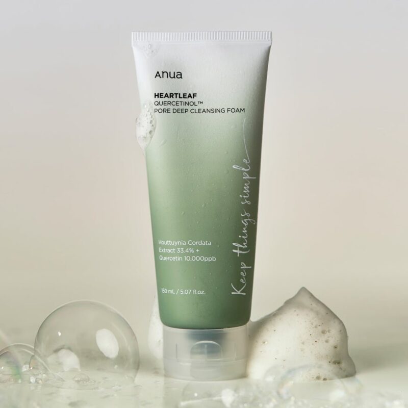 Anua Heartleaf Quercetinol Cleansing Foam tube